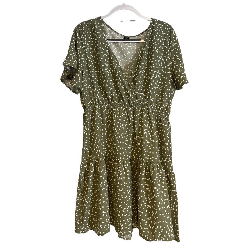 Green V Neck Surplice Neckline Dress with White Hearts - Picture 3 of 7